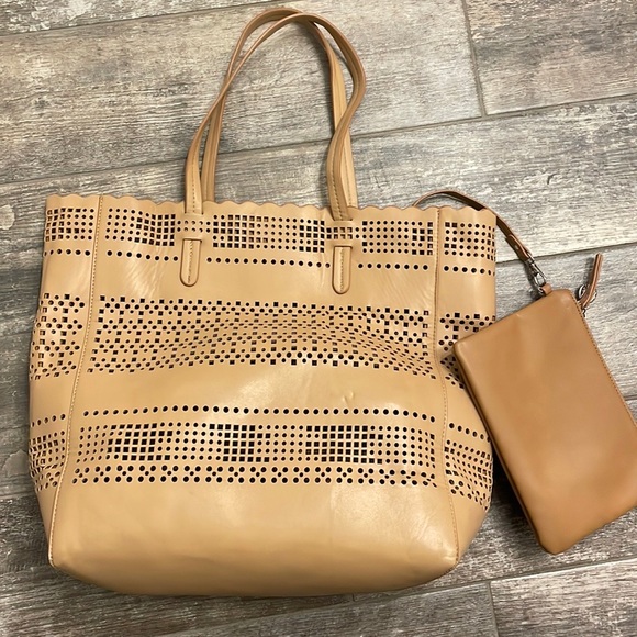 Nordstrom Tote - Picture 1 of 4